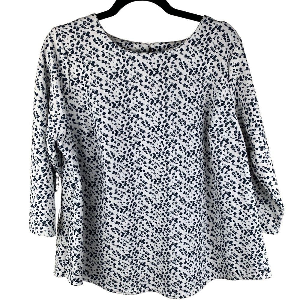 1x Mellowday White with Navy Blue Pattern Work Blouse  with 3/4 length sleeves